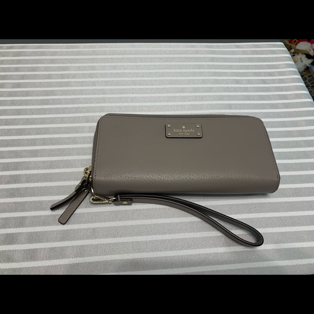 Kate spade wallet/wristlet